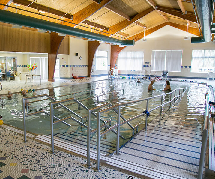 Indoor pool at Heritage Pointe